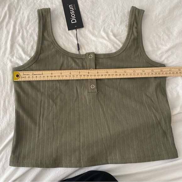 Olive Ribbed Button Tank Top - Picture 4 of 5